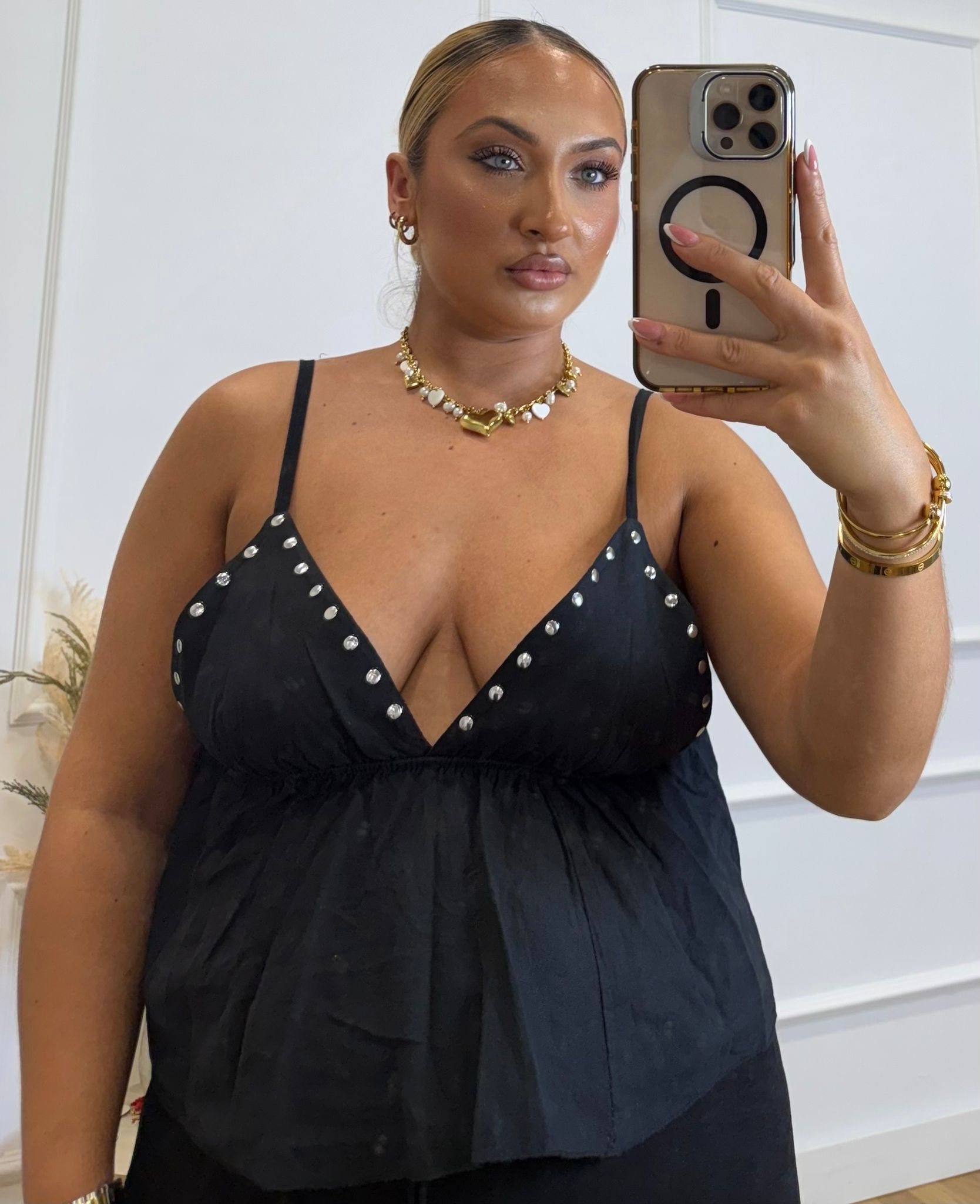 TOP TACHUELA
