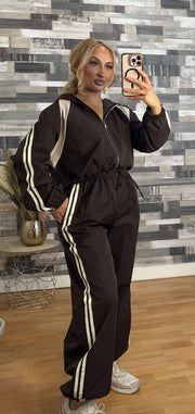 CONJUNTO  BOSSTON