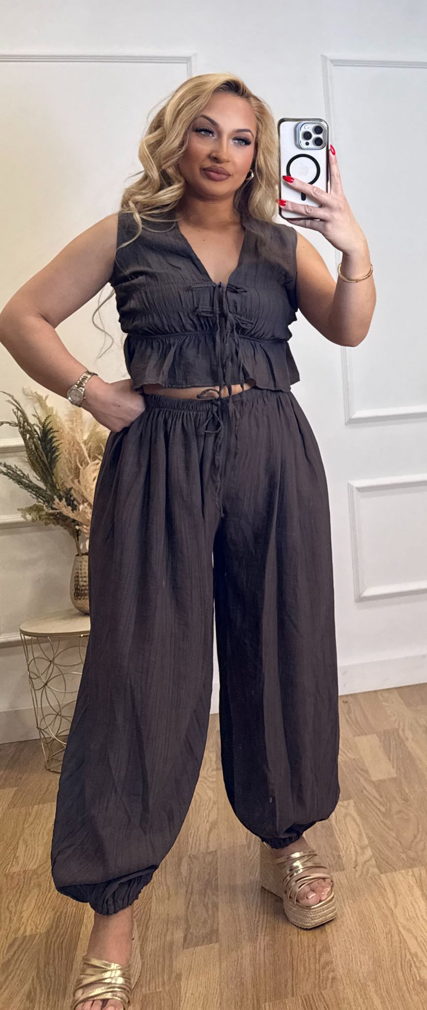 CONJUNTO LARIONER