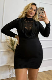 Vestido Cuello De Encaje