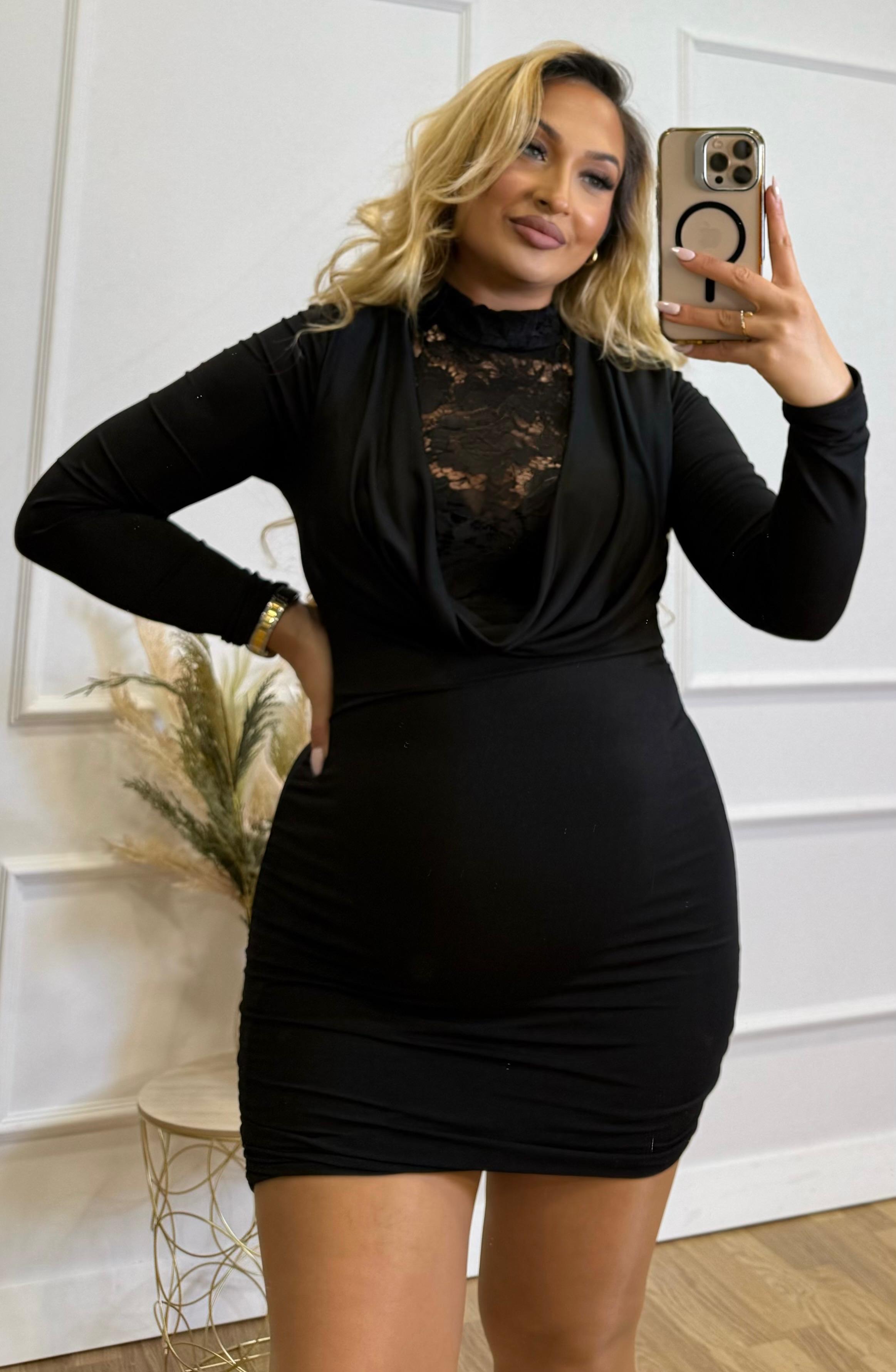 Vestido Cuello De Encaje